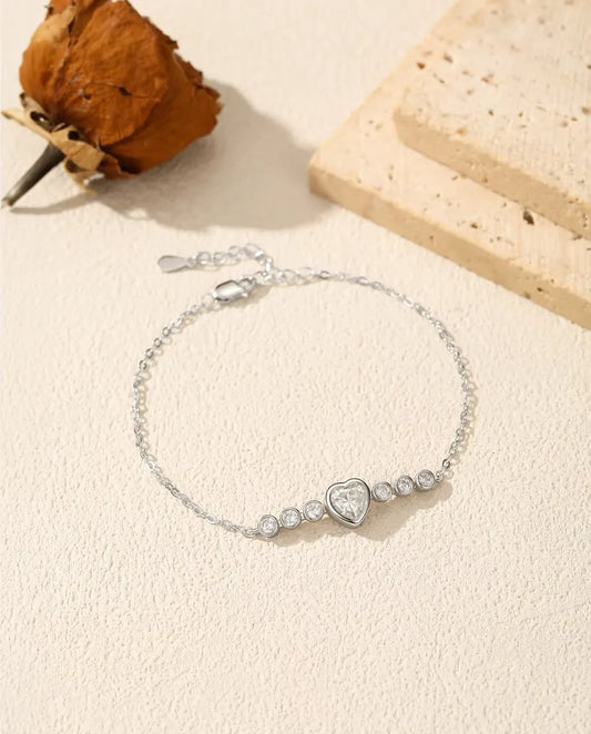Moissanite Heart Bracelet – 0.8 ct Heart-Cut D Colour Moissanite in 925 Sterling Silver, Dainty Bezel Chain for Women
