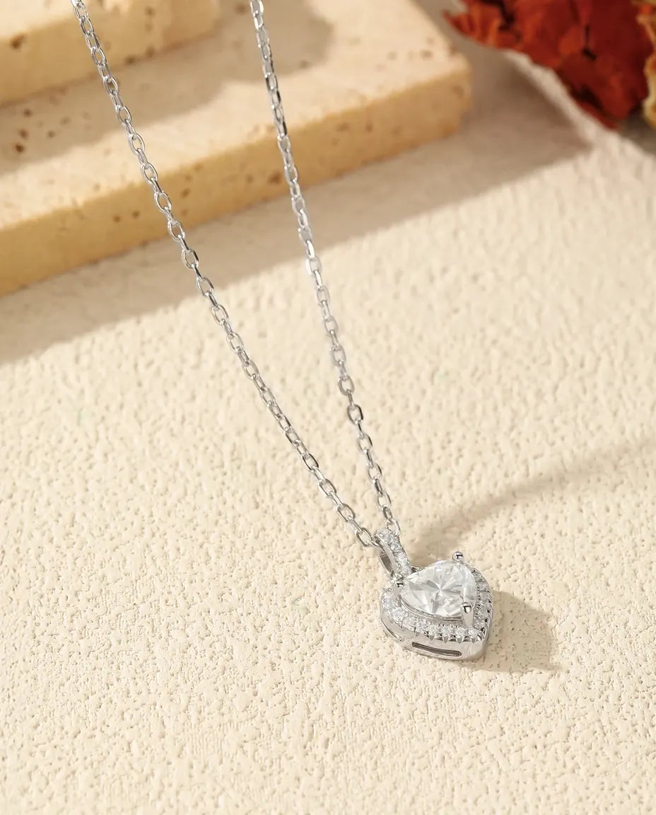 Moissanite Heart Halo Necklace – 1ct Pendant in 925 Sterling Silver, D Colour VVS1 Romantic