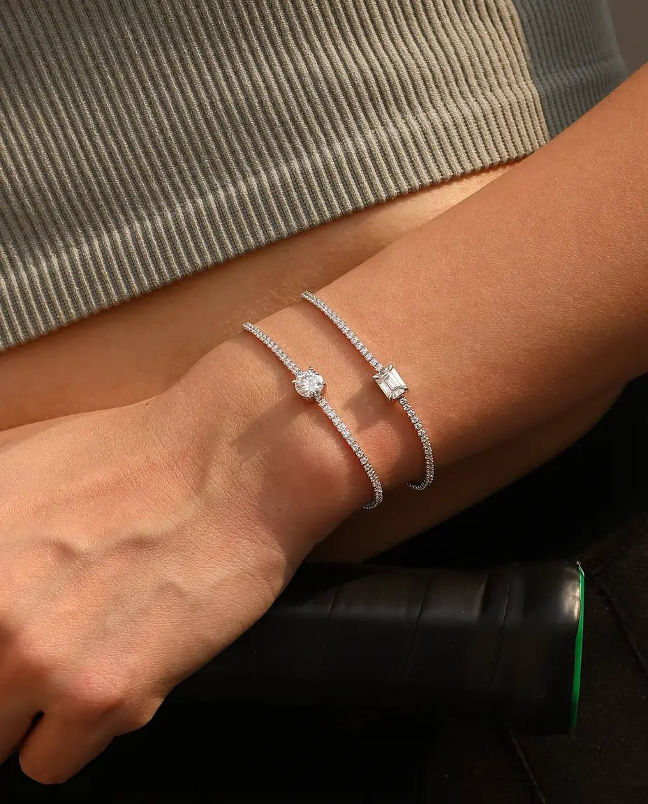 Emerald Cut Moissanite Tennis Bracelet - 1 ct D Colour Centre Stone, 925 Sterling Silver, 16 + 5 cm Adjustable