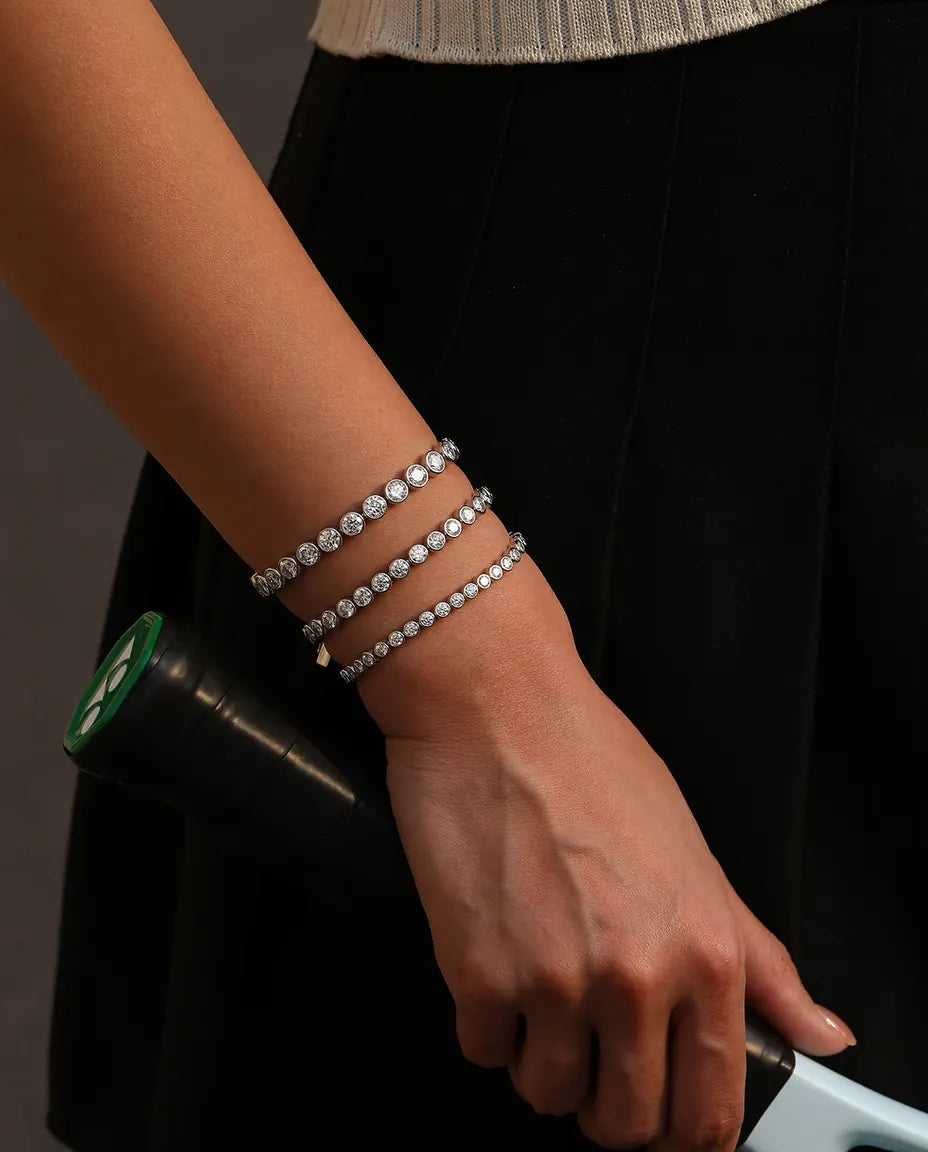 Moissanite tennis bracelet, D colour VVS1 round stones, 925 sterling silver